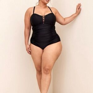 NWT 4X Torrid Black Lattice Size Slimming One Piece Swimsuit